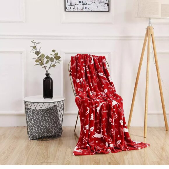Velvet Touch Ultra Plush Christmas Holiday Printed Fleece Throw/Blanket-Reindeer - Picture 2 of 4